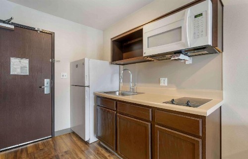 WoodSpring Suites Orlando Airport - image 14