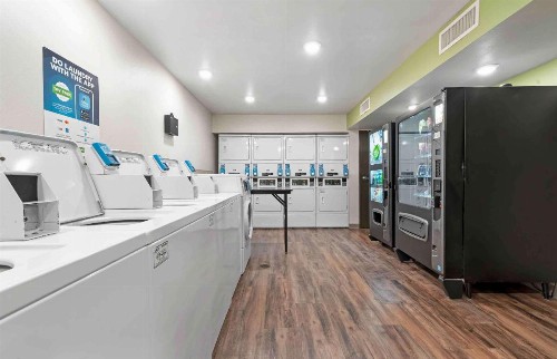 WoodSpring Suites Orlando Airport - image 5