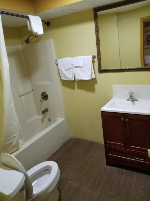 Budget Motel - image 3