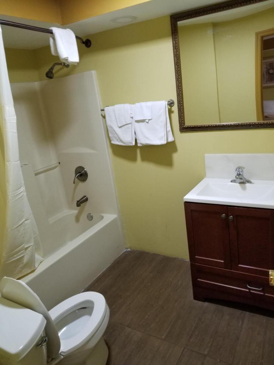 Budget Motel - image 3