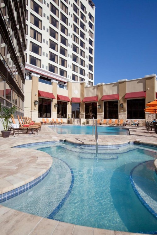 Ramada Suites By Wyndham Orlando International Drive - image 9
