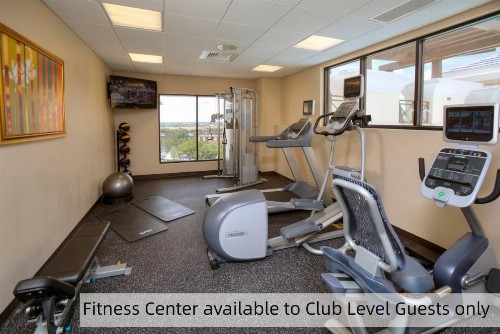 Ramada Suites By Wyndham Orlando International Drive - image 27