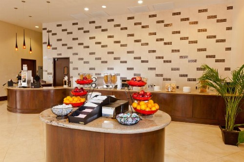 Ramada Suites By Wyndham Orlando International Drive - image 7