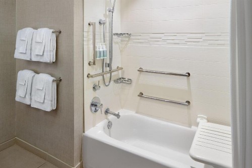 Residence Inn by Marriott Orlando at Millenia - image 12