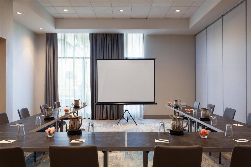 Residence Inn by Marriott Orlando at Millenia - image 13