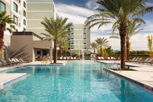 Residence Inn by Marriott Orlando at Millenia - image 2