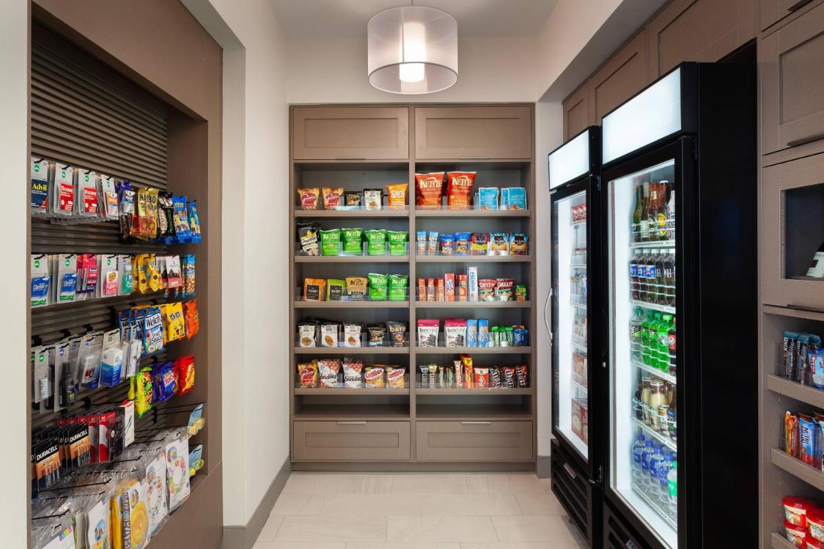 SpringHill Suites by Marriott Orlando at Millenia - image 3