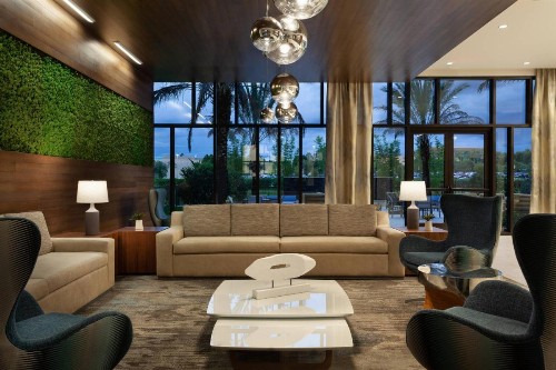 SpringHill Suites by Marriott Orlando at Millenia - image 4