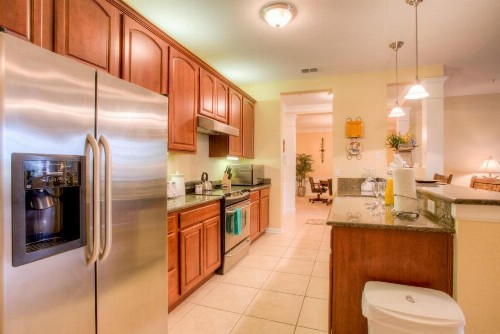 Lakeview Dreams - image 7