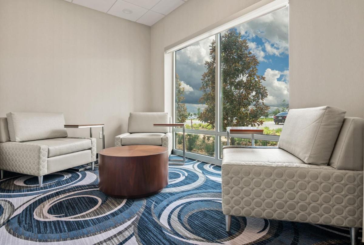 Holiday Inn Express & Suites Orlando- Lake Buena Vista an IHG Hotel - image 6
