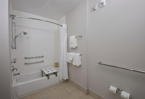 Holiday Inn Express & Suites - Orlando - Lake Nona Area an IHG Hotel - image 6