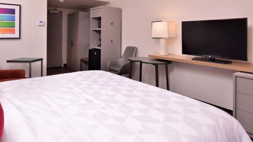 Holiday Inn & Suites Orlando International Drive South an IHG Hotel - image 37