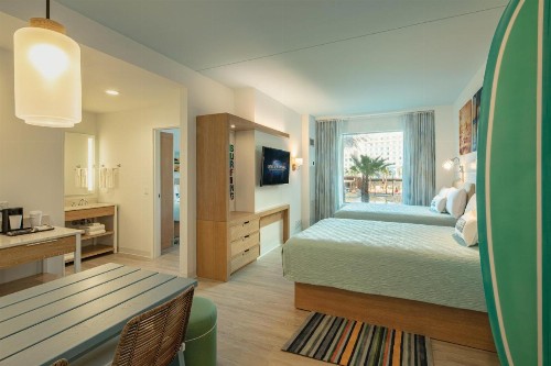 Universal’s Endless Summer Resort – Dockside Inn and Suites - image 18