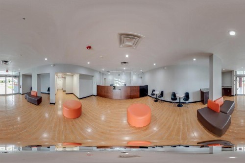Econo Lodge - image 6