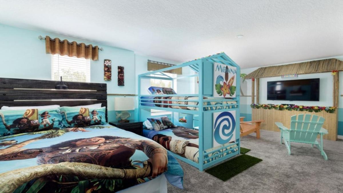 ChampionsGate Holiday House w Pool/Close to Disney- 601PBD - image 5