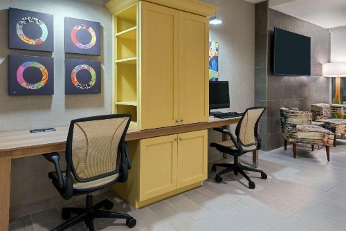 Home2 Suites By Hilton Orlando Near UCF - image 2