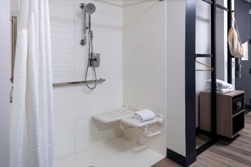 Aloft Orlando Lake Buena Vista - image 15