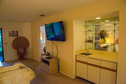 Clubview Country Club Condo - image 11