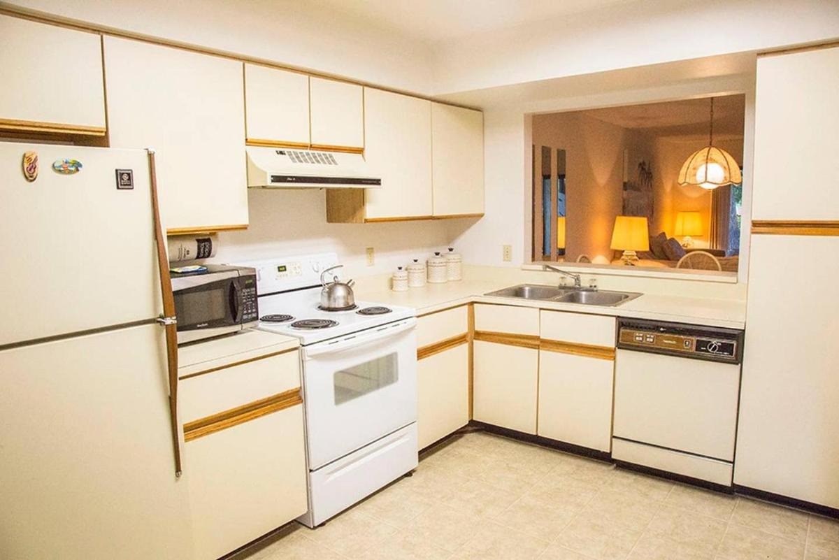 Clubview Country Club Condo - image 6