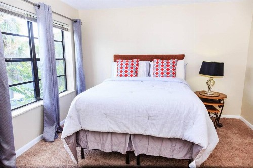 SERENE 2 BEDROOM 2 BATH CONDO - image 10