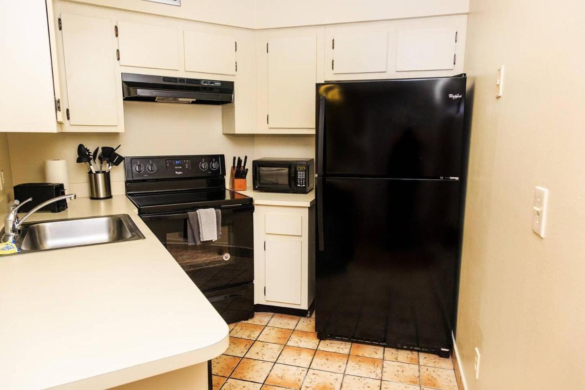 SERENE 2 BEDROOM 2 BATH CONDO - image 7