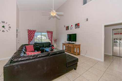 Mickey's Lake Villa 2 - image 15