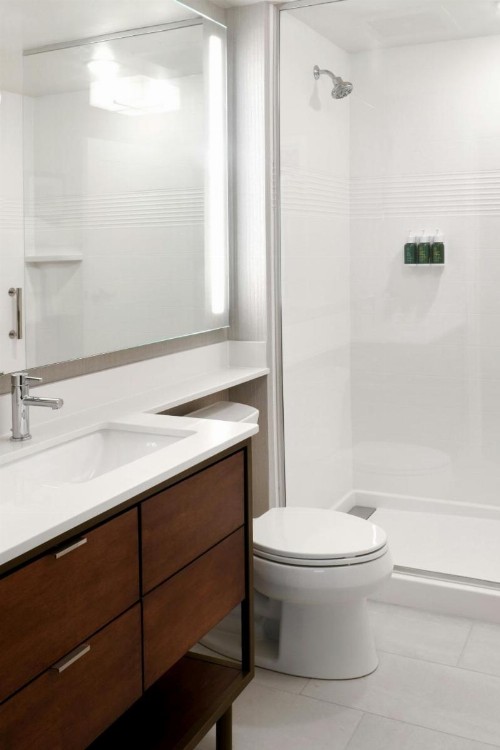 TownePlace Suites by Marriott Orlando Downtown - image 4