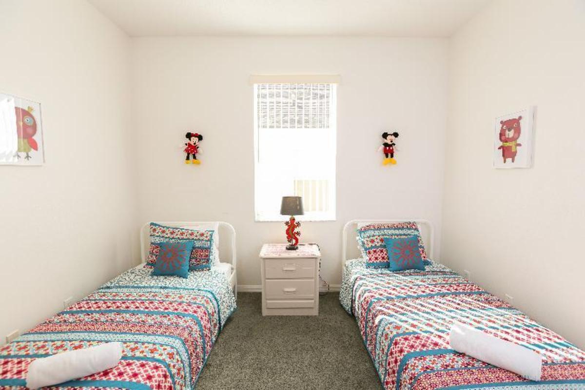 DISNEY AREA EXECUTIVE HOMES BY OCEAN BEDS - image 4