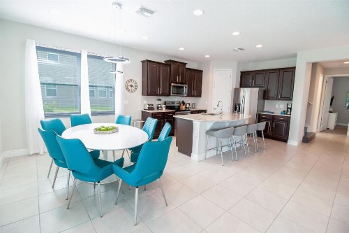 Home With Pool & Waterpark On Site Near Disney! - image 12