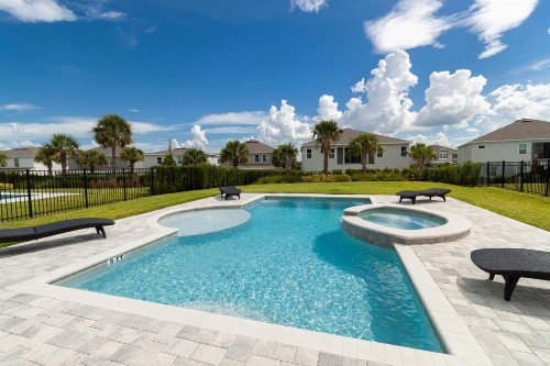 Home With Pool & Waterpark On Site Near Disney! - image 2