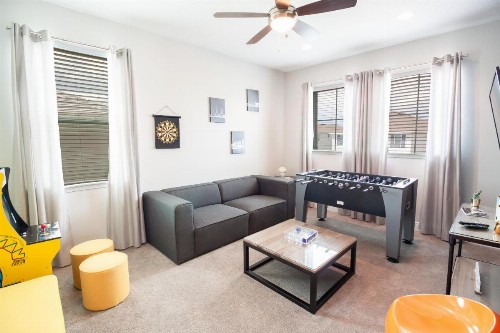 Home With Pool & Waterpark On Site Near Disney! - image 4