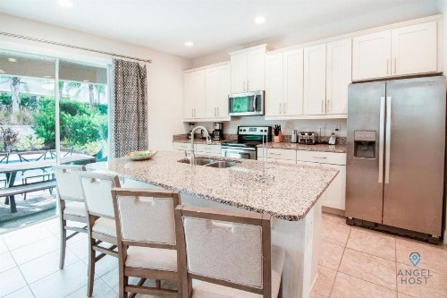 Lovely Home With Free on-site Waterpark! - image 8