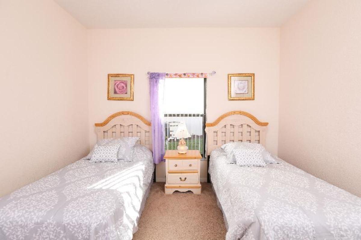 Disney Area Executive Plus Homes by Oceanbeds - image 5