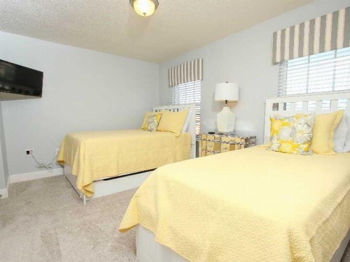 Solterra Resort Luxury Homes - image 4