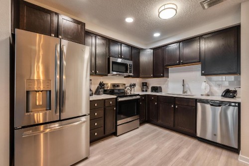 VCR4-304 Deluxe New Apartment - Convention Center - image 5