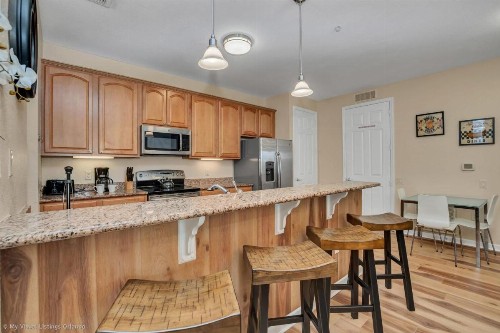 Polished Luxurious Condo in Vista Cay Near Themed Parks! #2VC206 - image 5