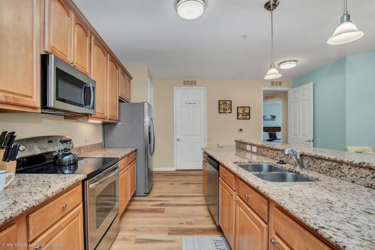 Polished Luxurious Condo in Vista Cay Near Themed Parks! #2VC206 - image 7