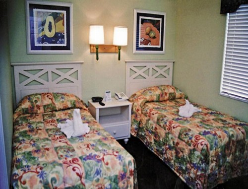 Full-service Resort Villa in the Heart of Orlando - One Bedroom Villa #1 - image 1
