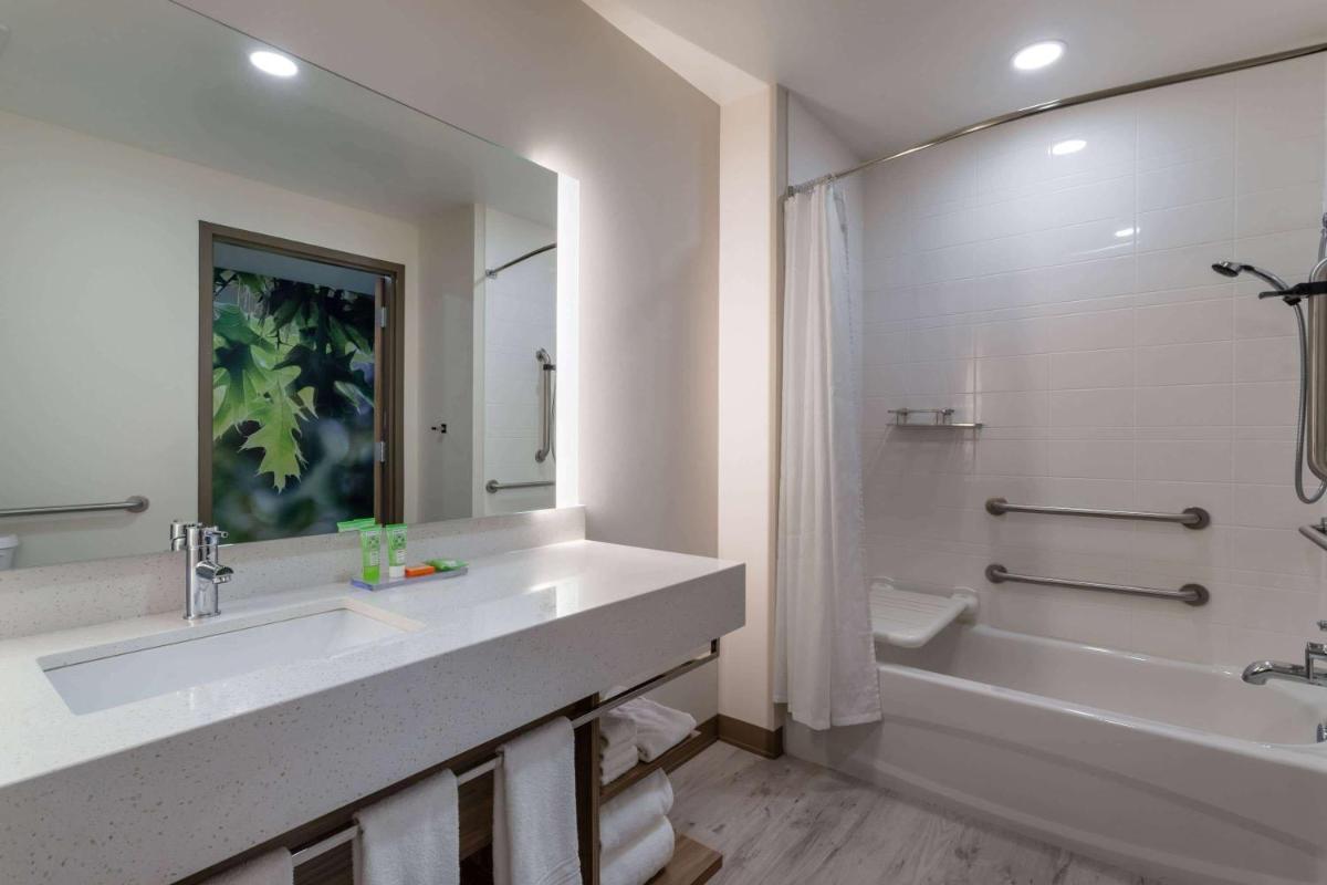 Wyndham Garden Orlando Airport - image 5