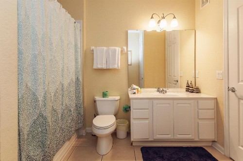 Vista Cay Luxery 2 Bedroom Condo - image 13