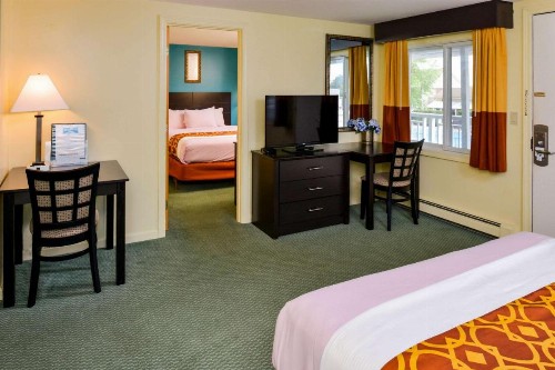 Rodeway Inn Orleans - Cape Cod - image 25