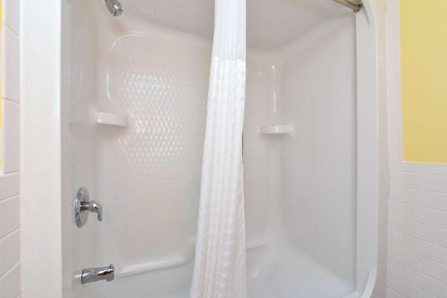 Rodeway Inn Orleans - Cape Cod - image 33