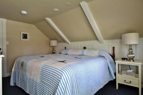 Ship's Knees Inn - image 31