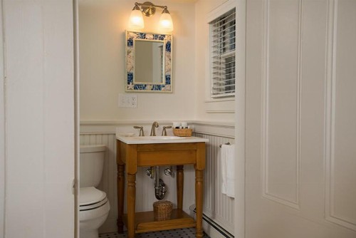 Ship's Knees Inn - image 43