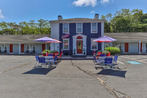 Olde Tavern Motel and Inn - Cape Cod - image 12