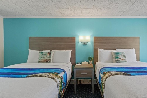Olde Tavern Motel and Inn - Cape Cod - image 6