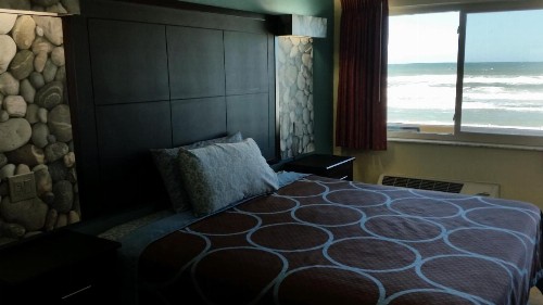 Driftwood Beach Motel - image 35
