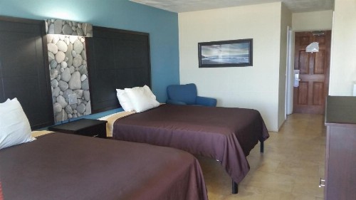 Driftwood Beach Motel - image 43