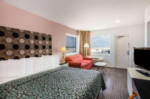 Days Inn by Wyndham Ormond Beach Mainsail Oceanfront - image 19