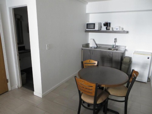 Days Inn by Wyndham Ormond Beach Mainsail Oceanfront - image 3